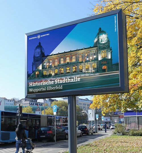 Erster-Roadside-LED-Screen-von-Ströer-Wuppertal-hat-die-Nase-vorn